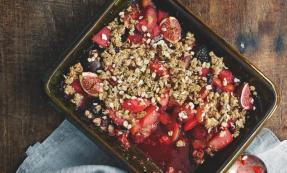 Poached fruit crumble